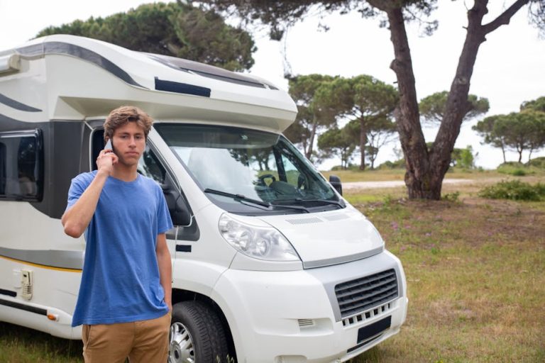 Аренда внедорожника с палаткой на Алтае